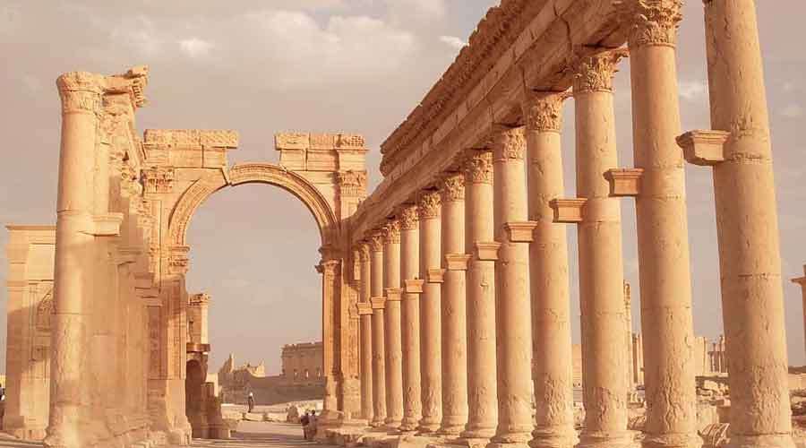 palmyra-rome-syria-colonnad