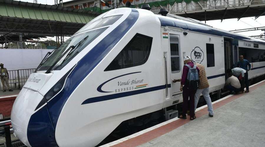 Vande-Bharat-train 2023 03