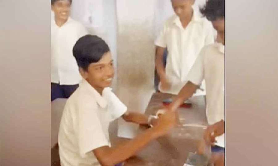 School-students 2023-10-02
